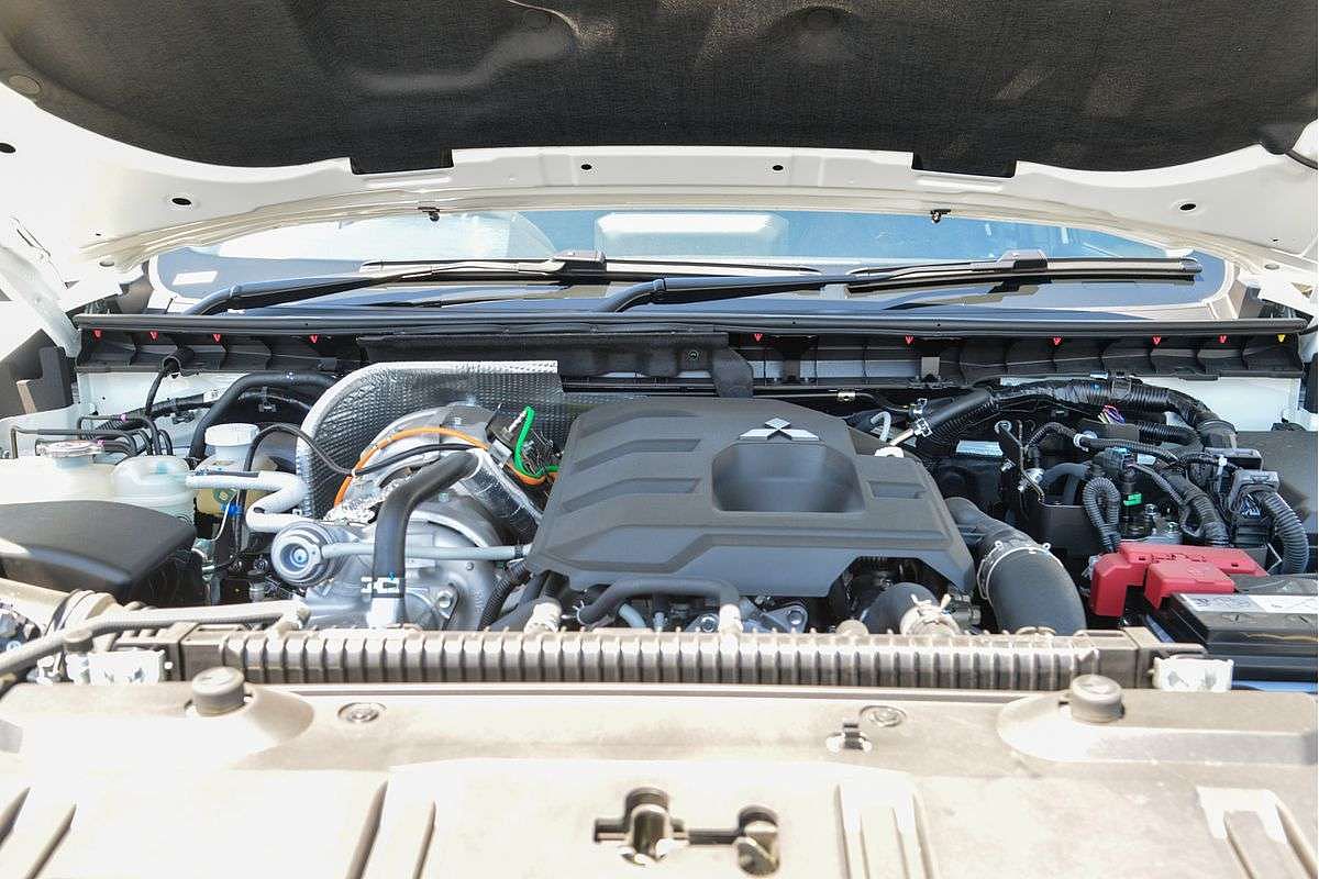 2025 Mitsubishi Triton GLX MV 4X4