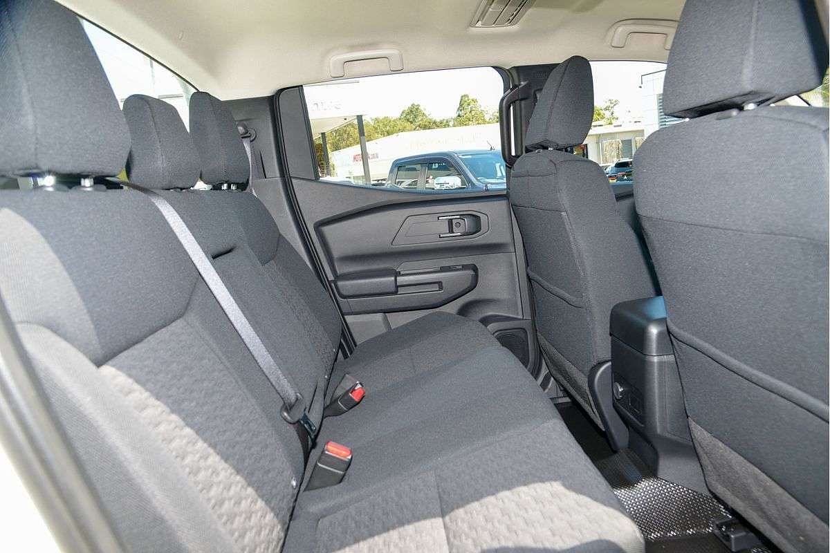 2025 Mitsubishi Triton GLX MV 4X4