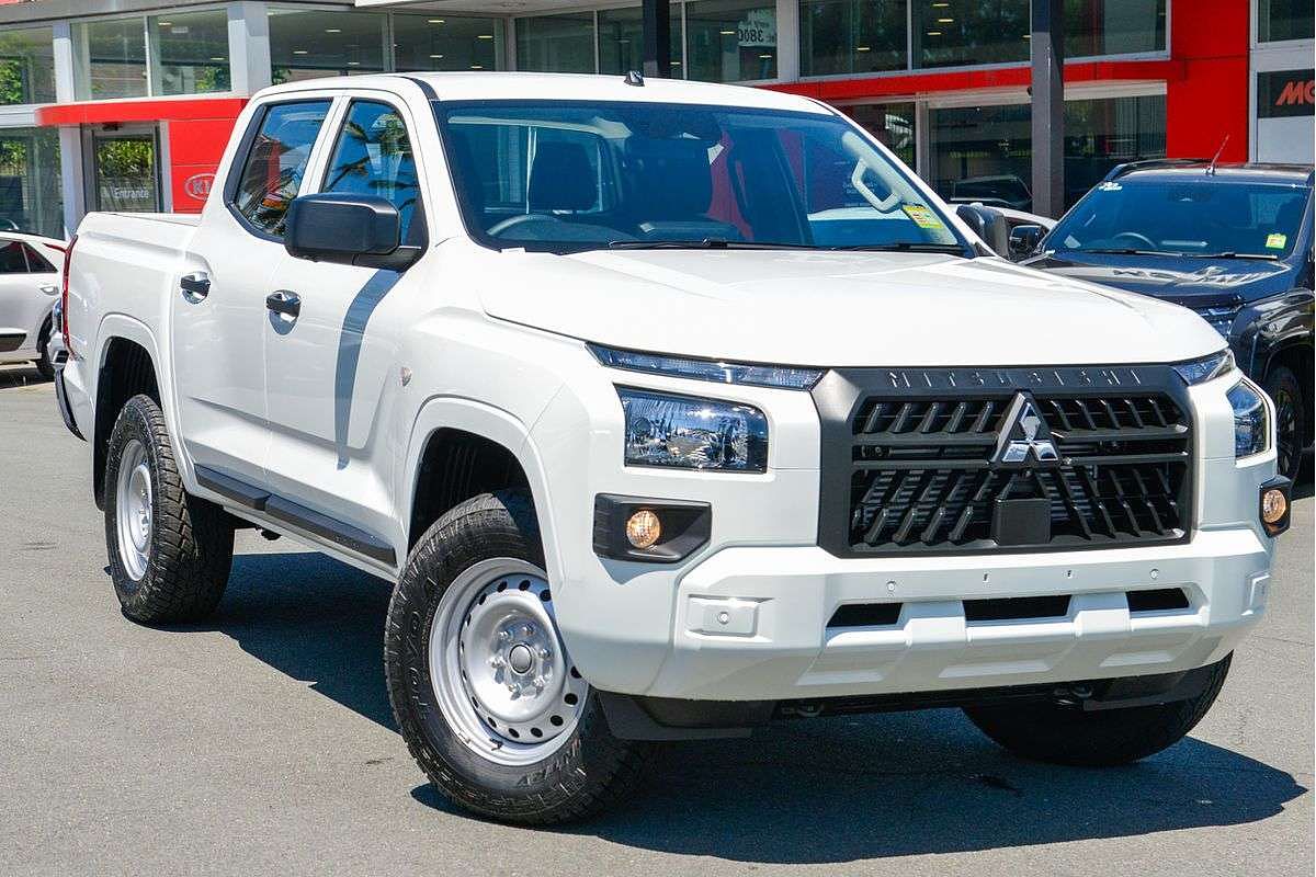 2025 Mitsubishi Triton GLX MV 4X4