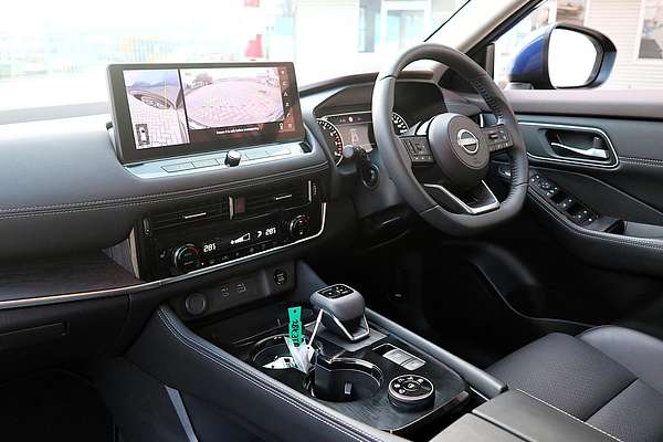 2024 Nissan X-TRAIL ST-L T33