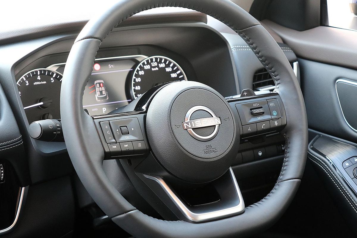 2024 Nissan X-TRAIL ST-L T33