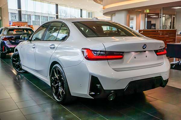 2025 BMW 3 Series 330i M Sport G21 LCI II