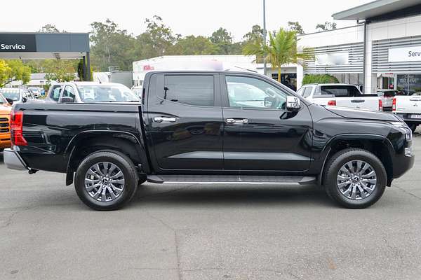 2025 Mitsubishi Triton GLS MV 4X4