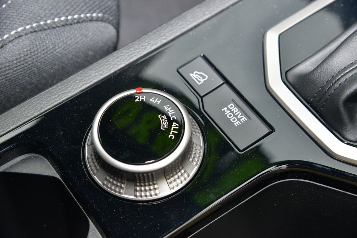 2025 Mitsubishi Triton GLS MV 4X4