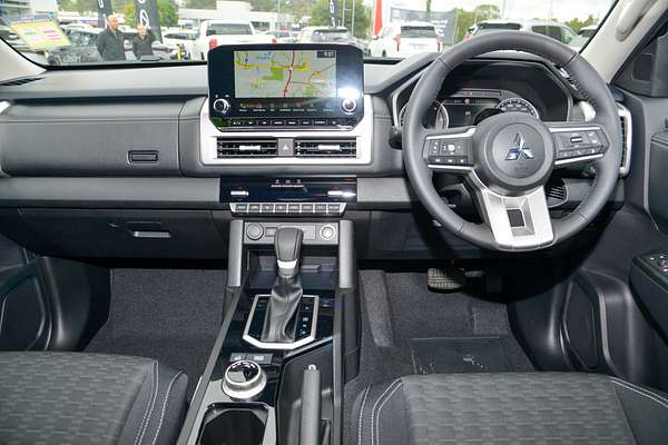 2025 Mitsubishi Triton GLS MV 4X4