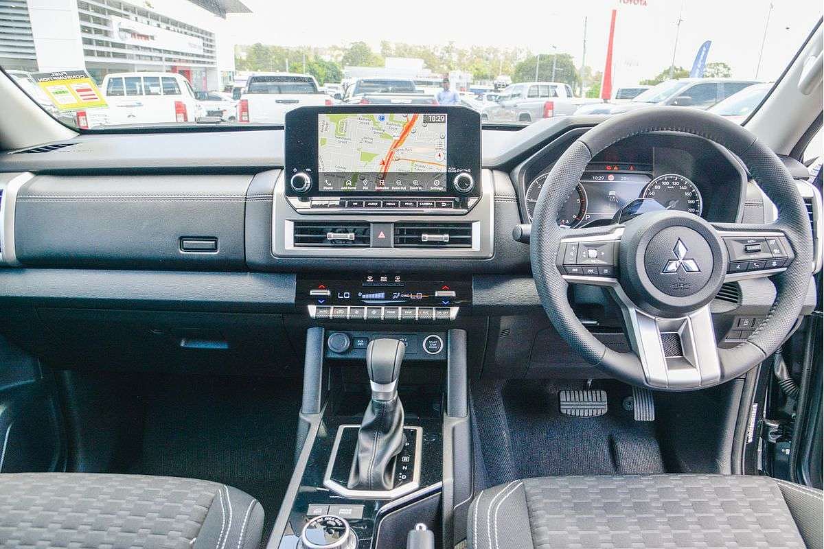 2025 Mitsubishi Triton GLS MV 4X4