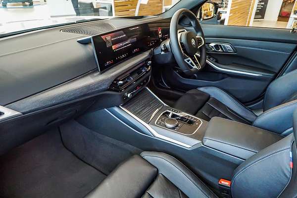 2025 BMW 3 Series 330i M Sport G21 LCI II
