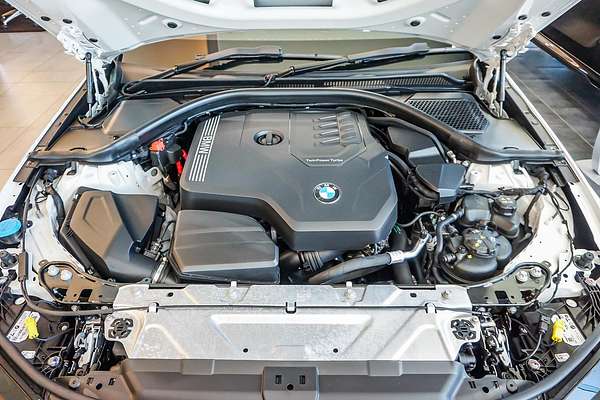 2025 BMW 3 Series 330i M Sport G21 LCI II