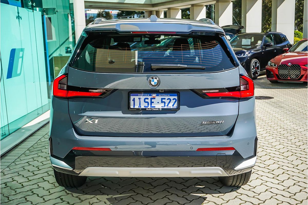 2025 BMW X1 sDrive18i U11
