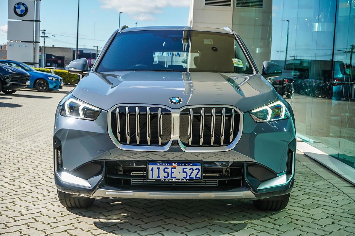 2025 BMW X1 sDrive18i U11