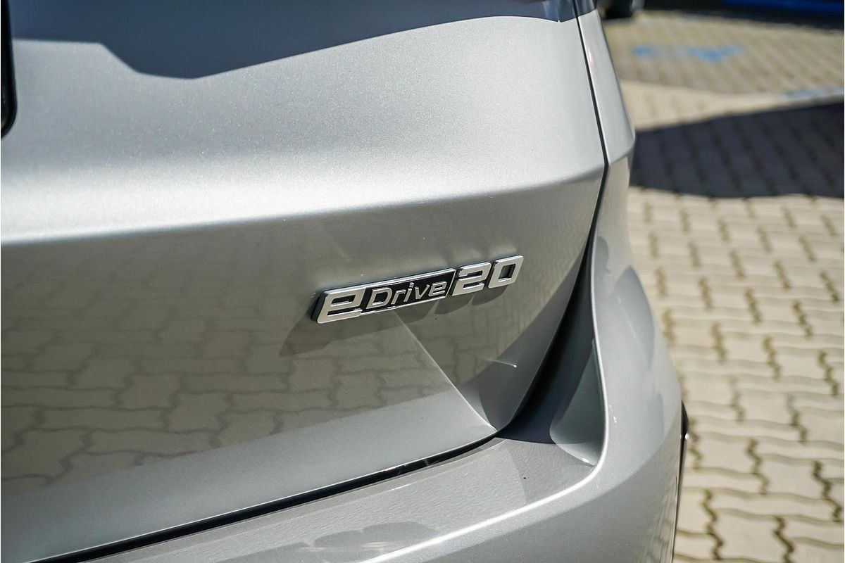 2024 BMW iX1 eDrive20 xLine U11