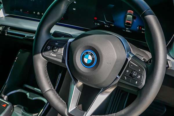 2024 BMW iX1 eDrive20 xLine U11