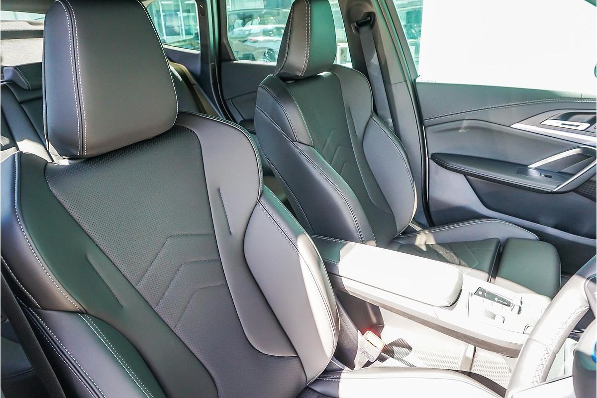 2024 BMW iX1 eDrive20 xLine U11