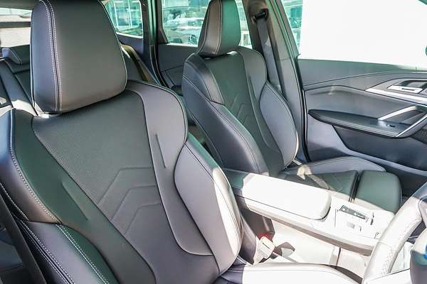 2024 BMW iX1 eDrive20 xLine U11