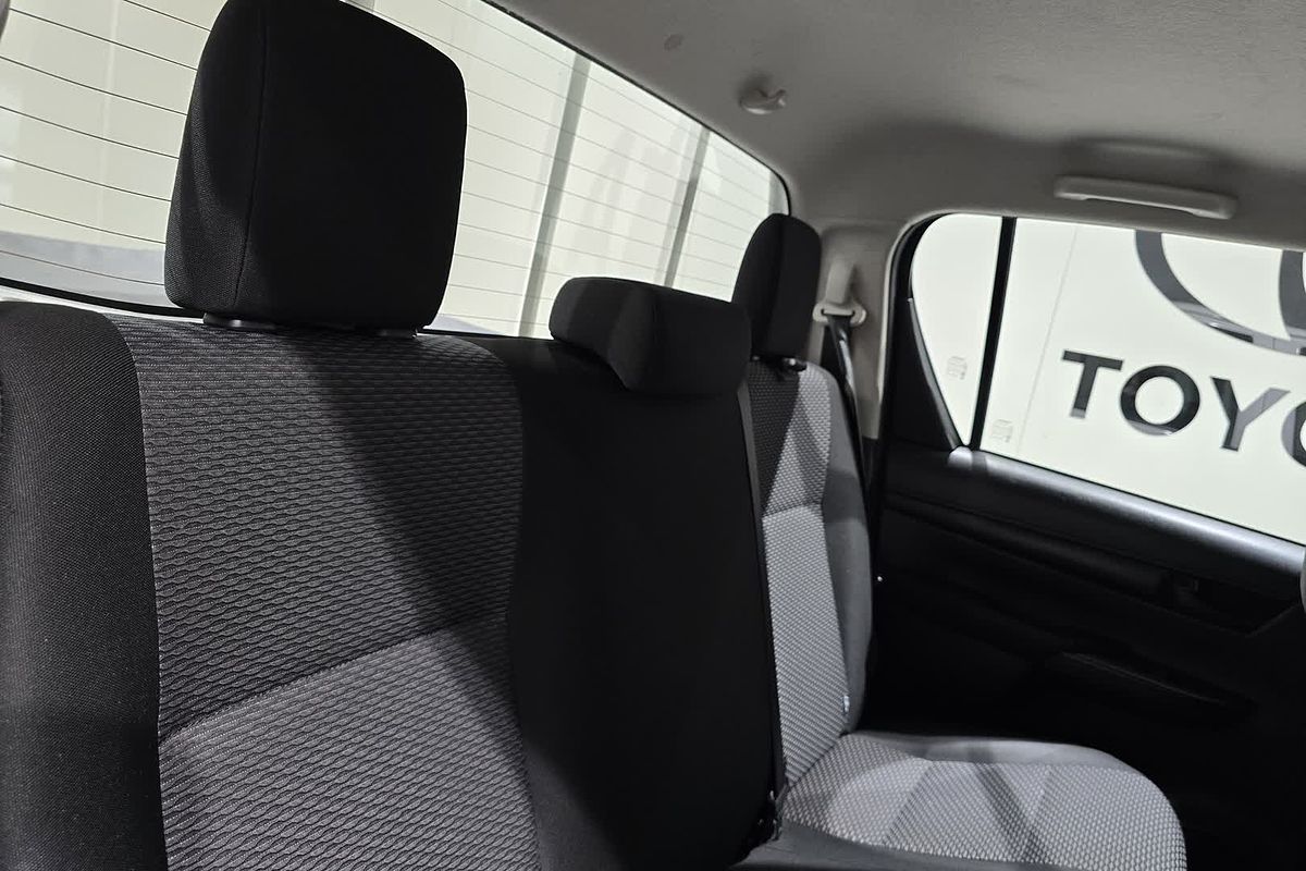 2020 Toyota Hilux Workmate GUN125R 4X4