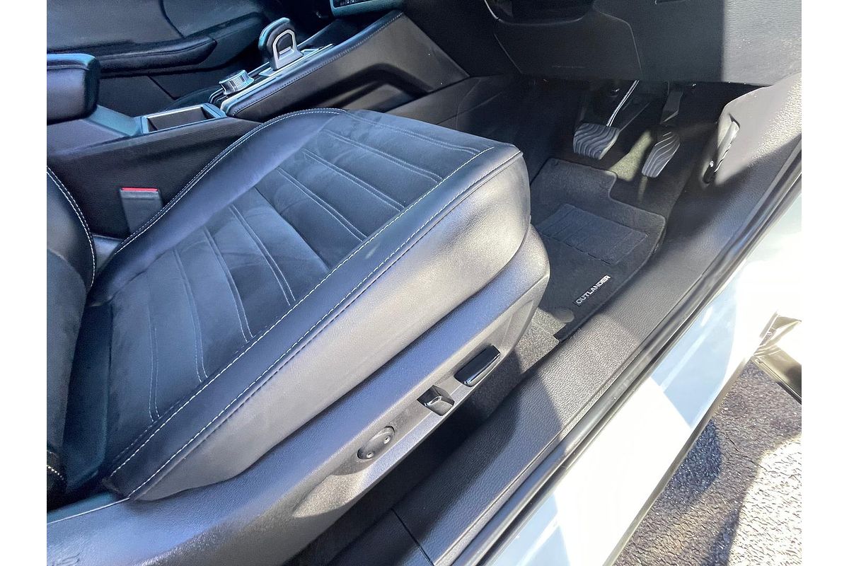 2023 Mitsubishi Outlander Aspire ZM