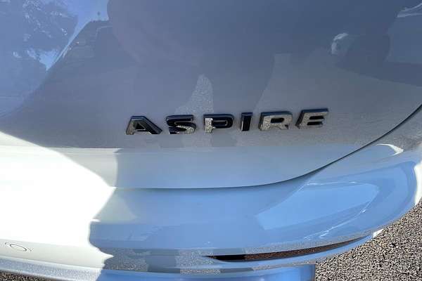 2023 Mitsubishi Outlander Aspire ZM