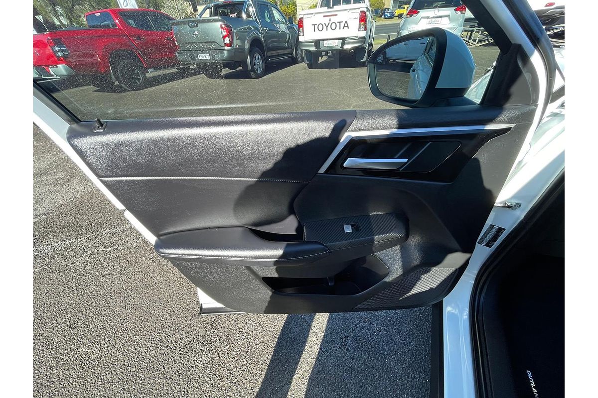 2023 Mitsubishi Outlander Aspire ZM