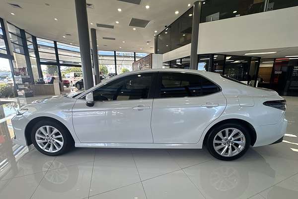 2021 Toyota Camry Ascent AXVH70R
