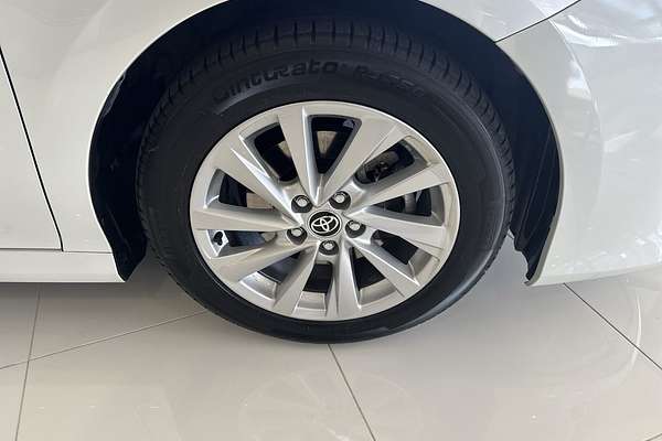 2021 Toyota Camry Ascent AXVH70R