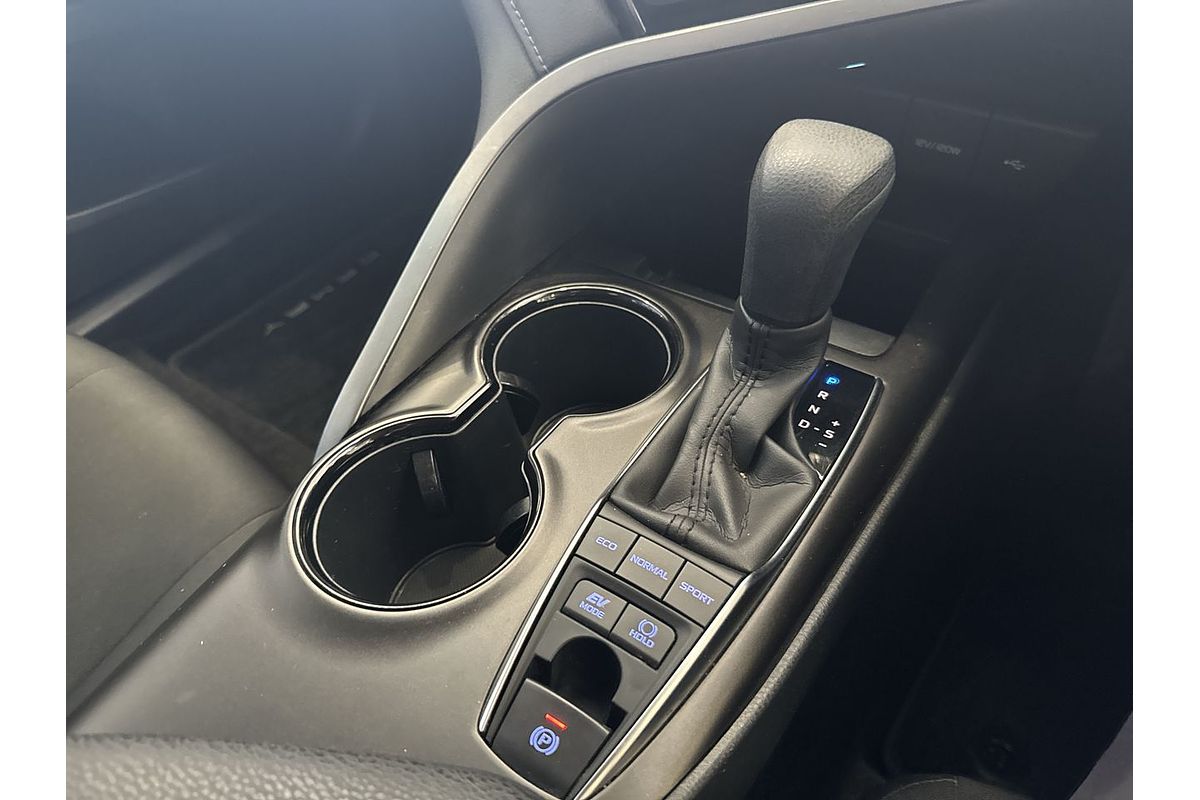 2021 Toyota Camry Ascent AXVH70R