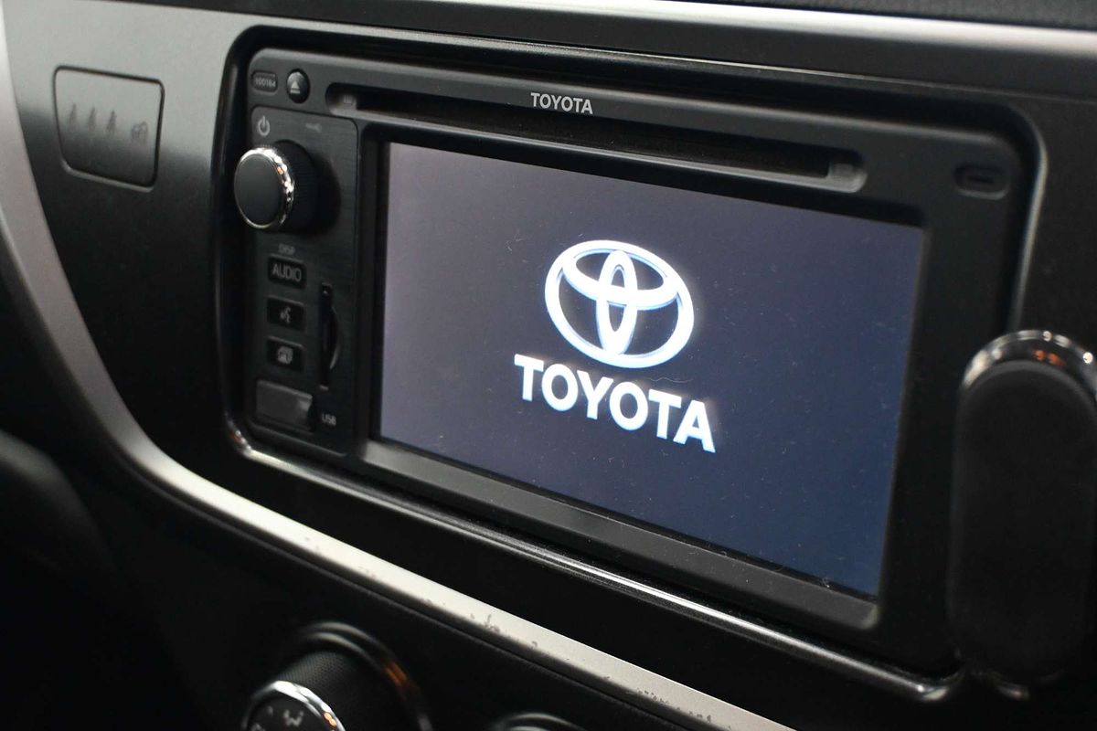 2013 Toyota Corolla Ascent Sport ZRE182R