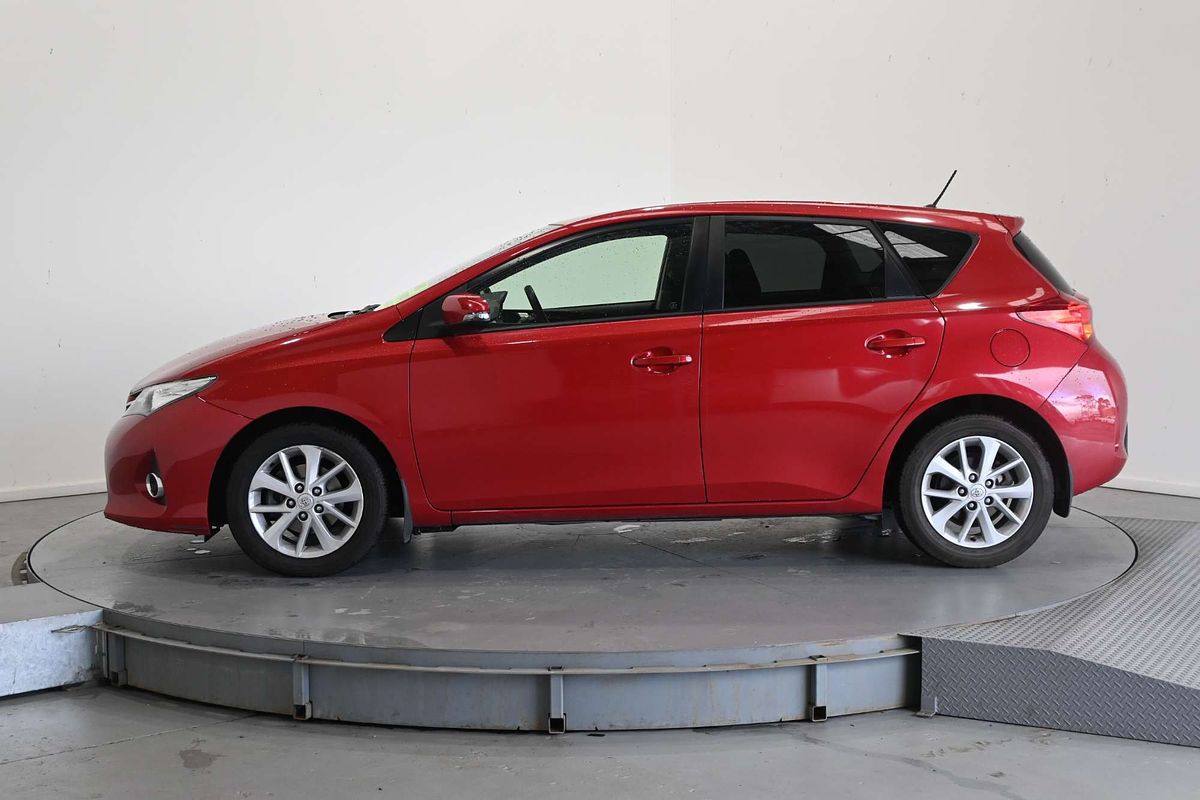 2013 Toyota Corolla Ascent Sport ZRE182R