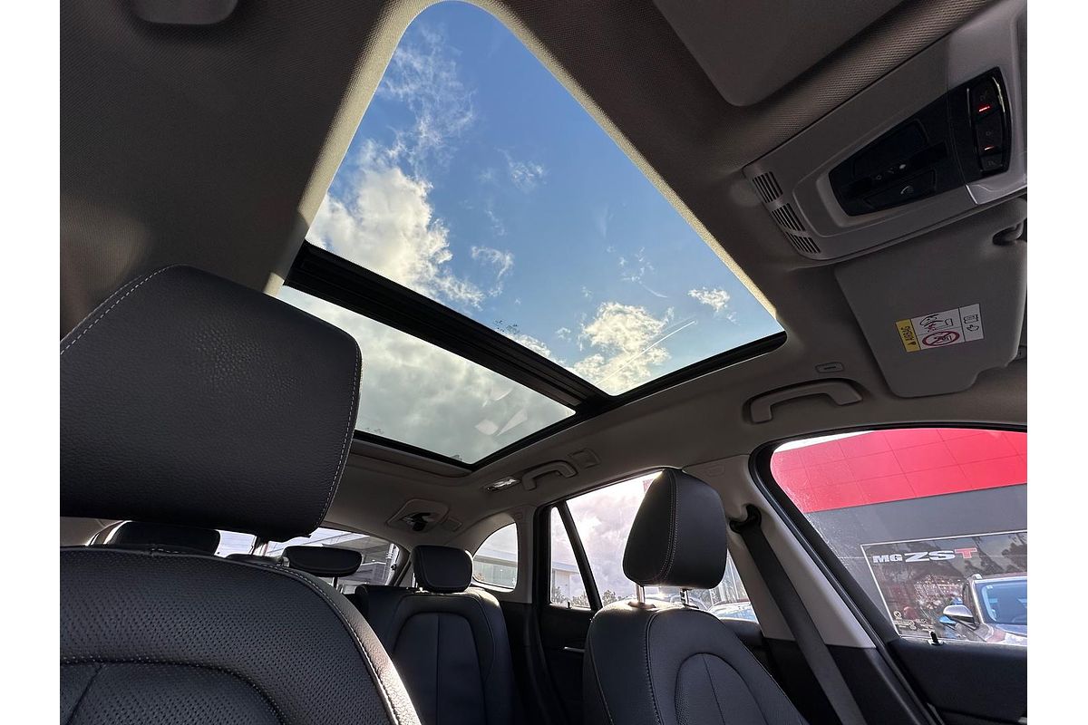 2018 BMW X1 xDrive25i F48