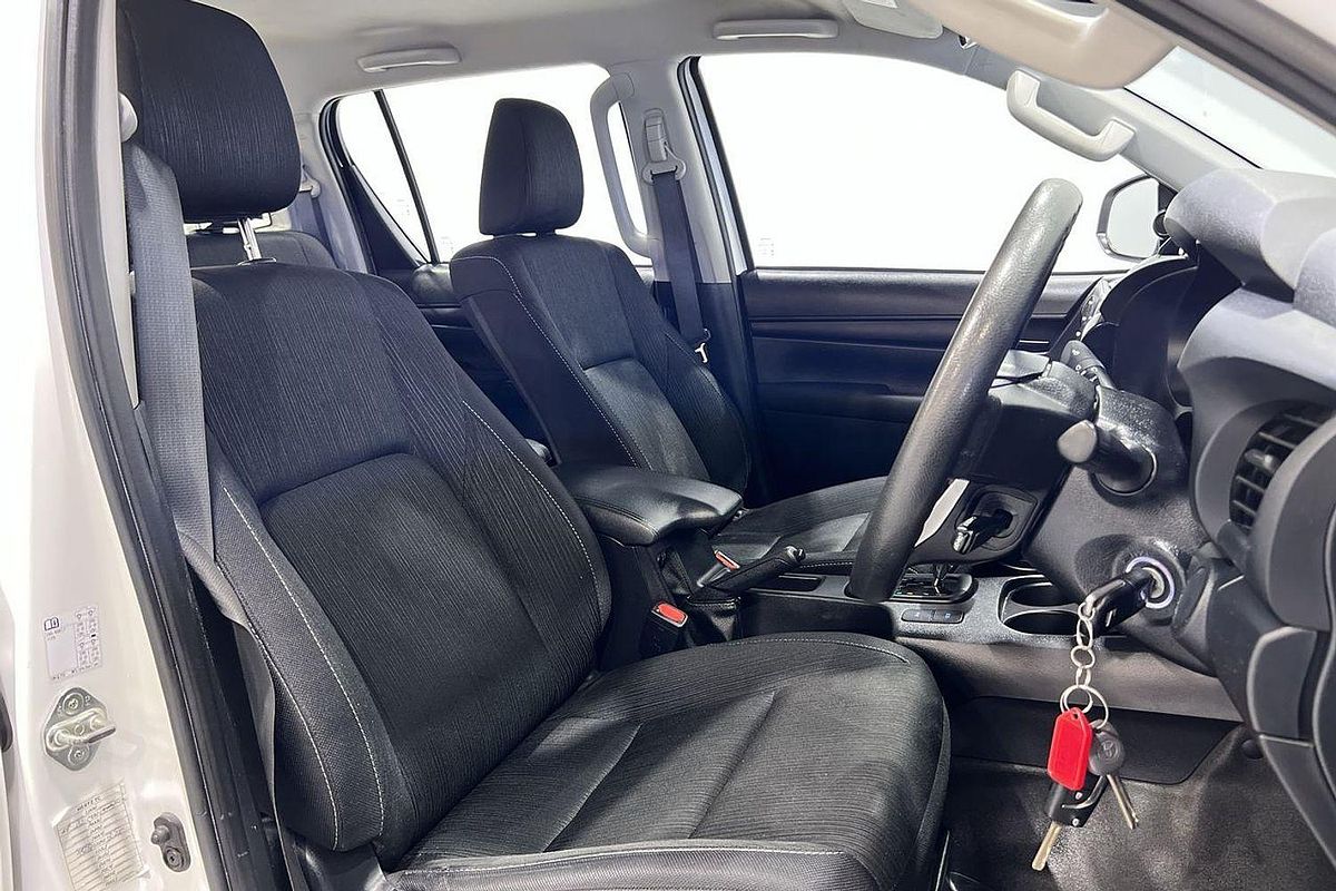2023 Toyota Hilux SR GUN126R 4X4
