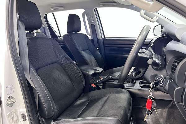 2023 Toyota Hilux SR GUN126R 4X4