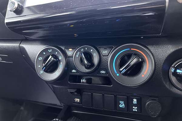 2023 Toyota Hilux SR GUN126R 4X4