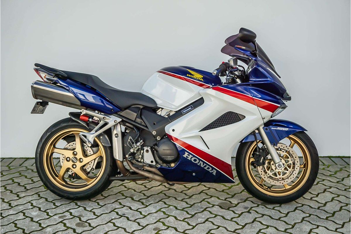 2007 Honda VF 700F Interceptor