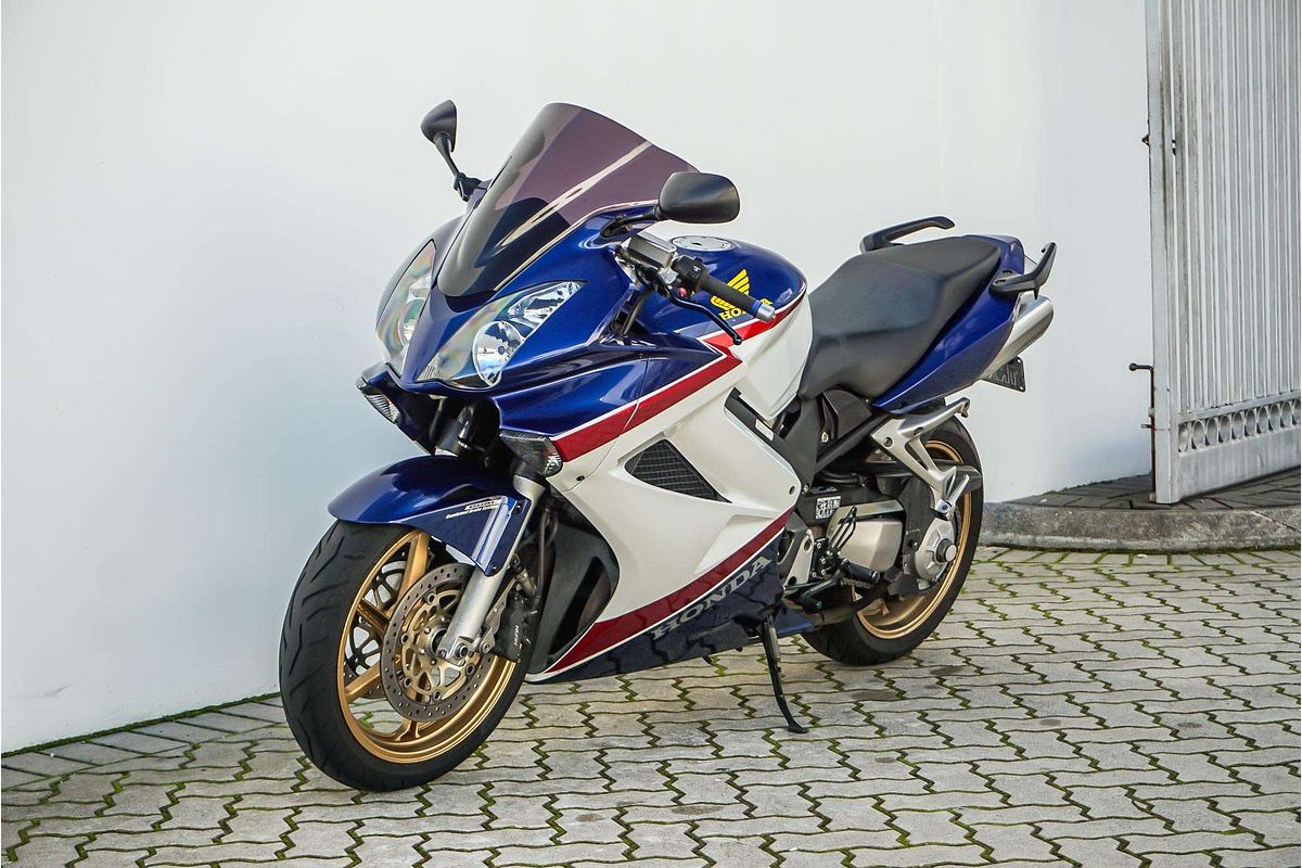 2007 Honda VF 700F Interceptor