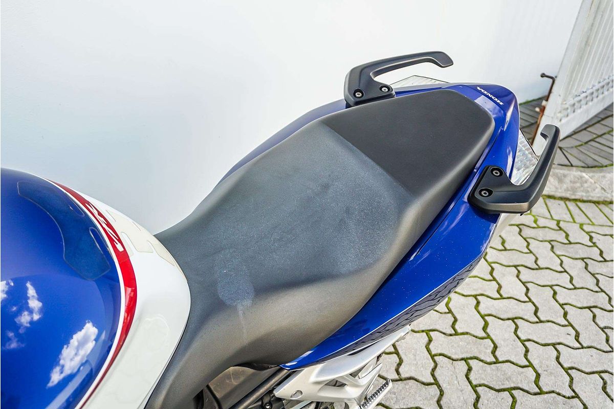 2007 Honda VF 700F Interceptor