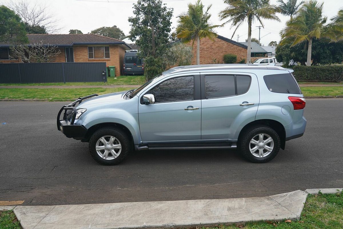 2015 Isuzu MU-X LS-T