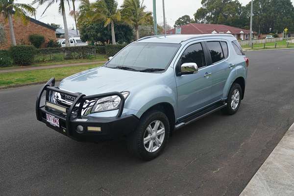 2015 Isuzu MU-X LS-T