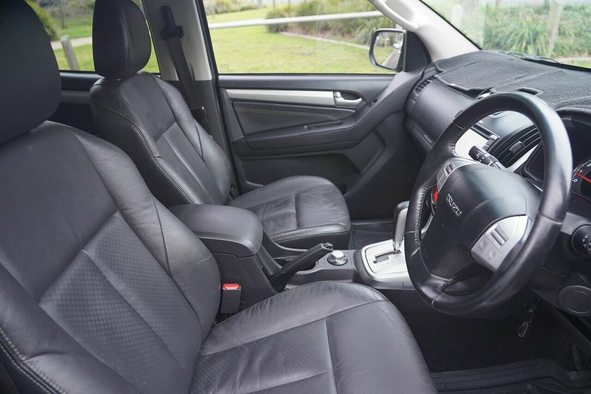 2015 Isuzu MU-X LS-T