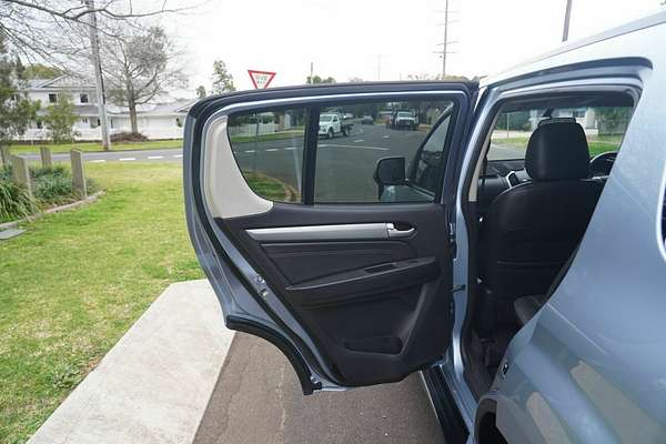 2015 Isuzu MU-X LS-T