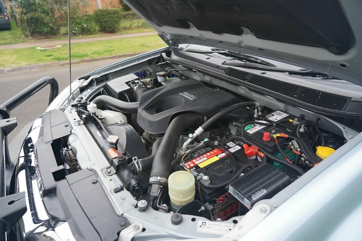 2015 Isuzu MU-X LS-T