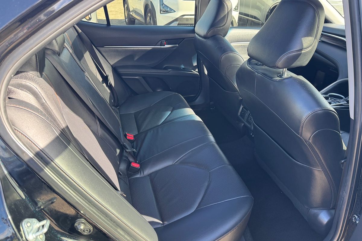 2018 Toyota Camry SL ASV70R