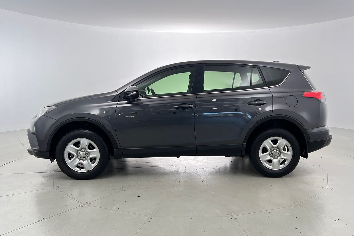 2016 Toyota RAV4 GX ZSA42R