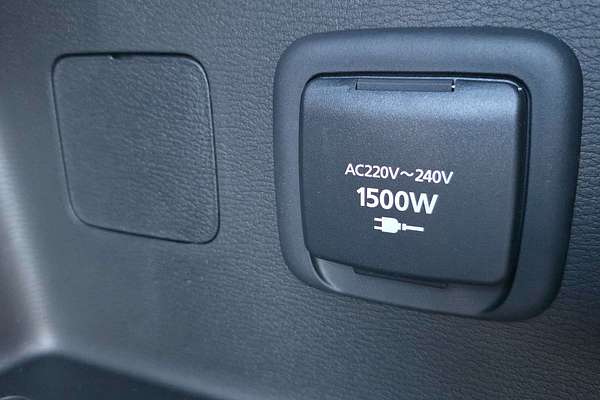 2025 Mitsubishi Outlander PHEV GSR ZM