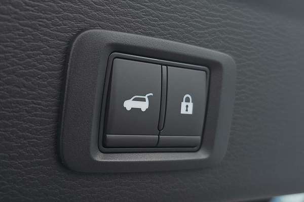 2025 Mitsubishi Outlander PHEV GSR ZM