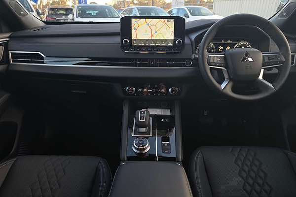 2025 Mitsubishi Outlander PHEV GSR ZM