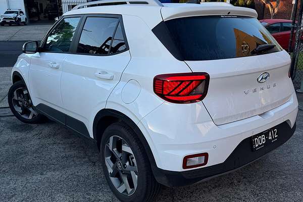 2025 Hyundai Venue Elite QX.V5