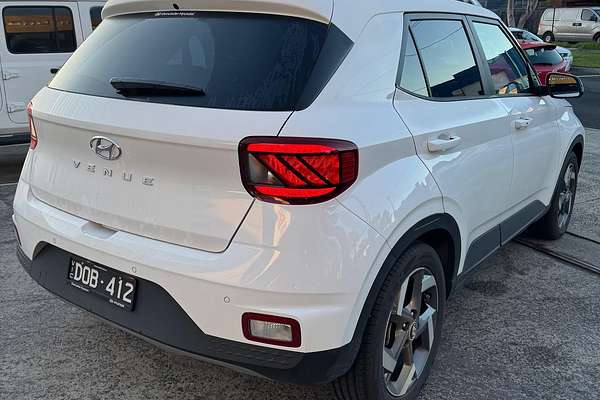 2025 Hyundai Venue Elite QX.V5