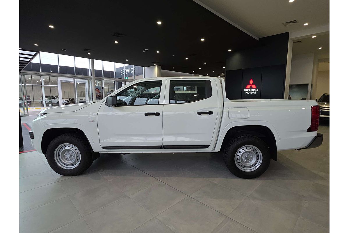 2023 Mitsubishi Triton GLX MV 4X4