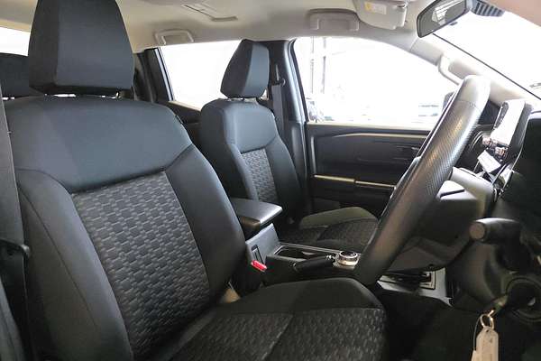2023 Mitsubishi Triton GLX MV 4X4