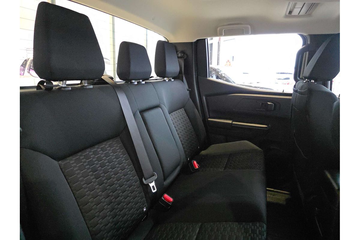 2023 Mitsubishi Triton GLX MV 4X4
