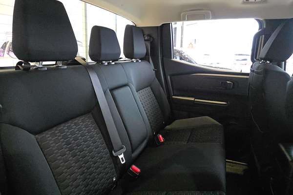 2023 Mitsubishi Triton GLX MV 4X4